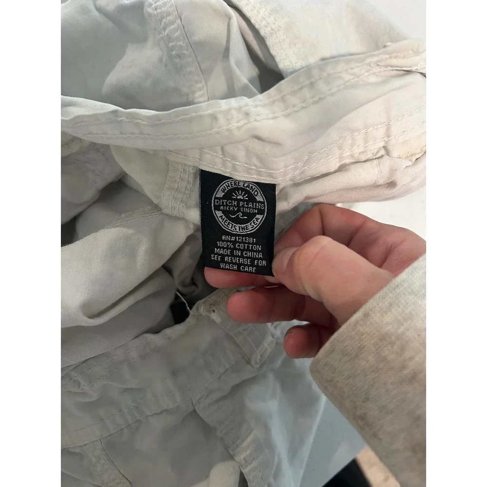 Ditch Plains Ricky Singh Mens Off White Cotton Cargo Shorts Size 40 Utility Zip